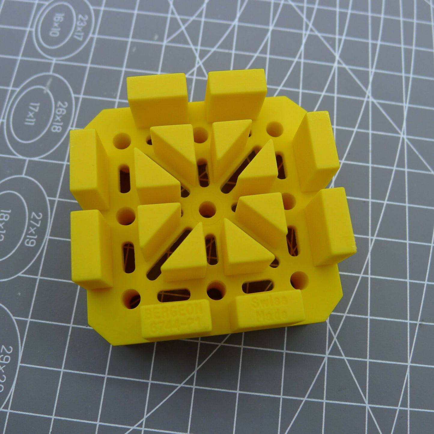 Bergeon 6744-P1-S flexible watch bracelet holder block for precise Swiss watch repairs.