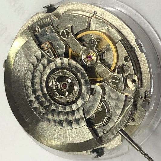 Tianjin Seagull ST25 mechanical watch movement showing big date and small seconds feature.