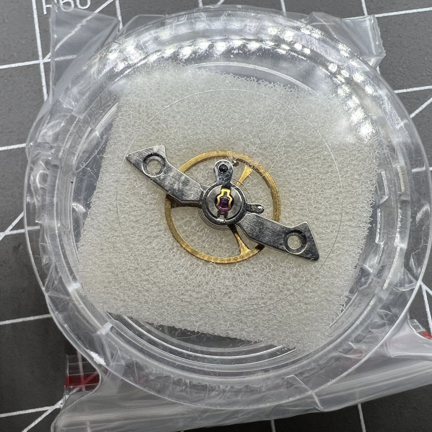 Balance wheel set for Seagull ST25 watch movement, compatible with models 2502, 2503, 2504, 2505.