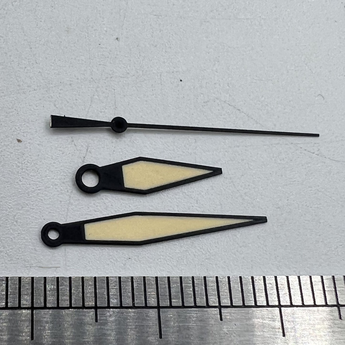 Diamond shaped orange lume watch hands compatible with ETA2836/2846/2824/2846 movements.