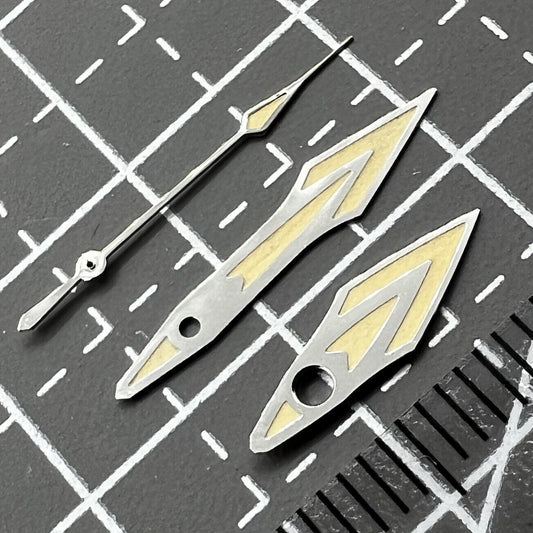 Silver-trimmed 14.5mm orange watch hands with no lume for NH35 NH36 movements