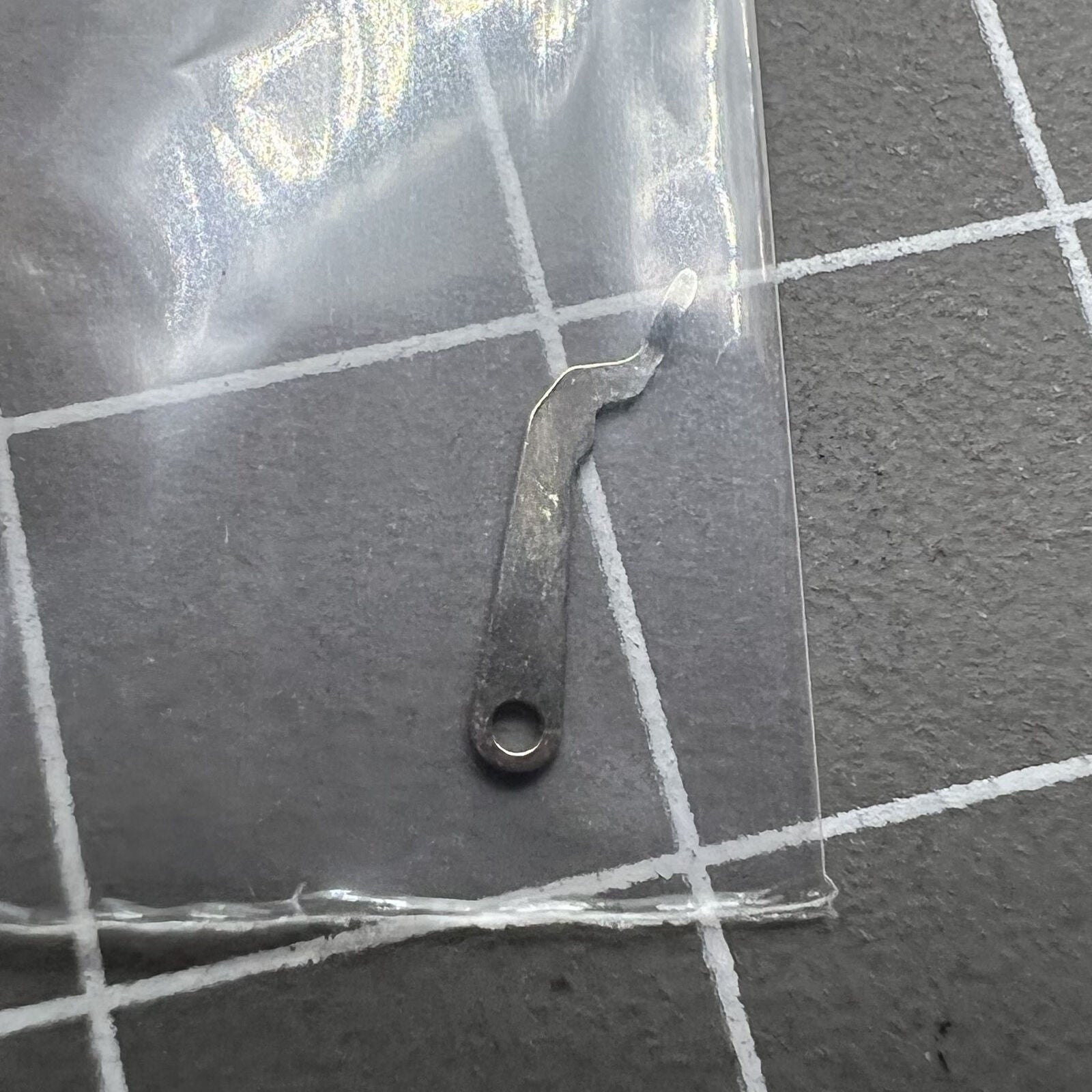 Replacement yoke for Rlx3135 sliding pinion, durable watch accessory ensuring precise time control.