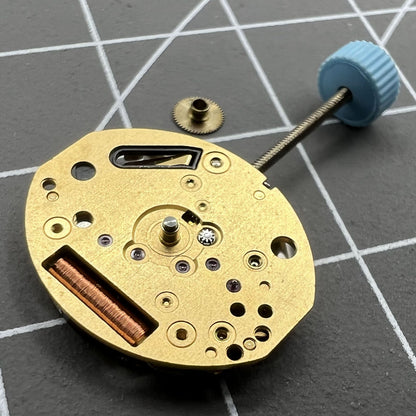 Swiss ETA 980.153 quartz watch movement with 2 hands, precision craftsmanship for watch accessories.