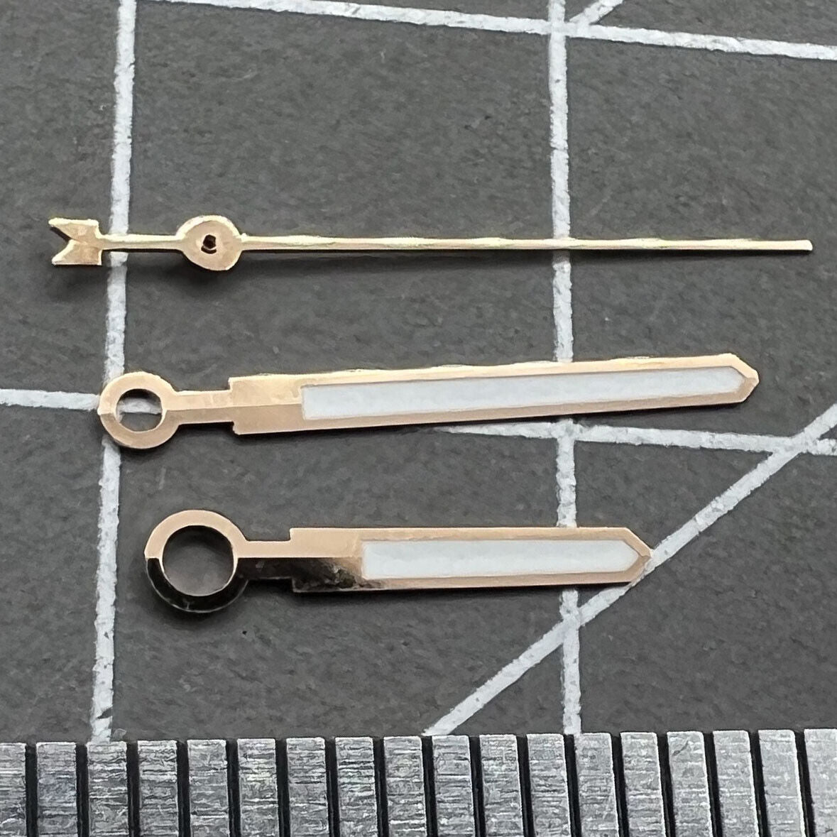 Men's rose watch with golden trim, green luminous hands, fits Asian 8215/2813/8205 movements.