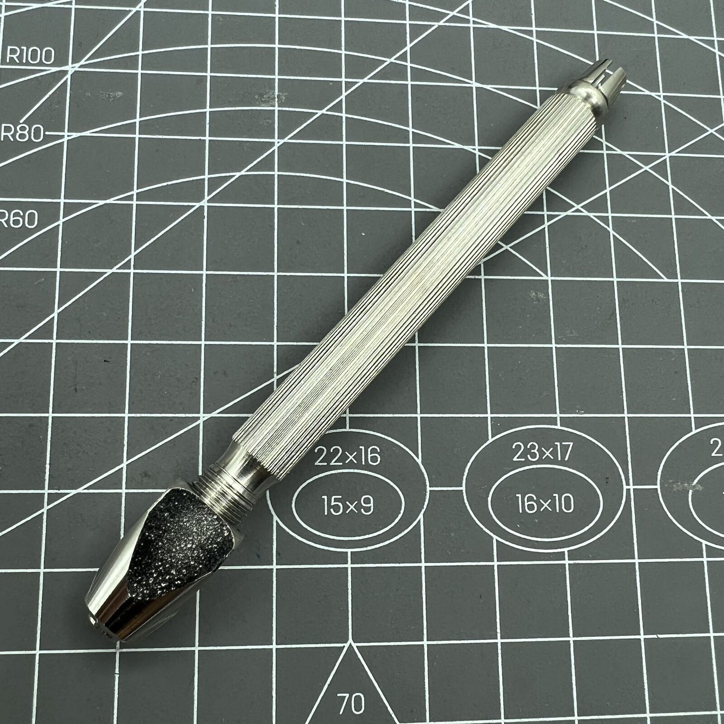 Bergeon 1842-17B pin vise with adjustable square head for precise watch part handling, sizes 0-1.20mm & 1.50-3.00mm