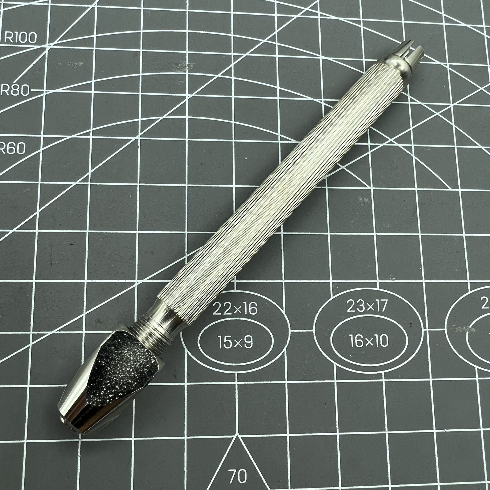 Bergeon 1842-17B pin vise with adjustable square head for precise watch part handling, sizes 0-1.20mm & 1.50-3.00mm