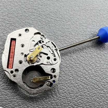 Swiss 910C Uhr Quarzwerk, precise watch movement mechanism for accurate timekeeping by Swiss brand.