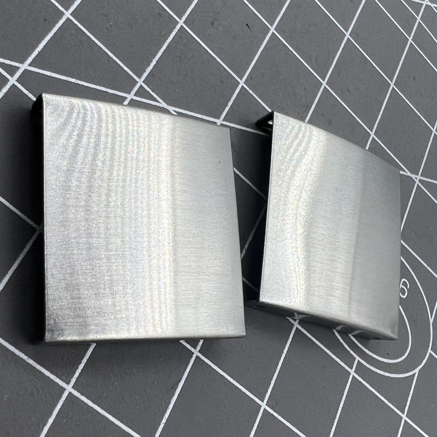 Silver 3-fold watch strap buckle extender, 9 sizes, 18 pieces for precise bracelet adjustments