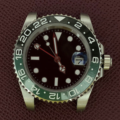 Boîtier de montre GMT 40 mm en acier inoxydable 3804 316L, verre saphir, aiguilles lumineuses