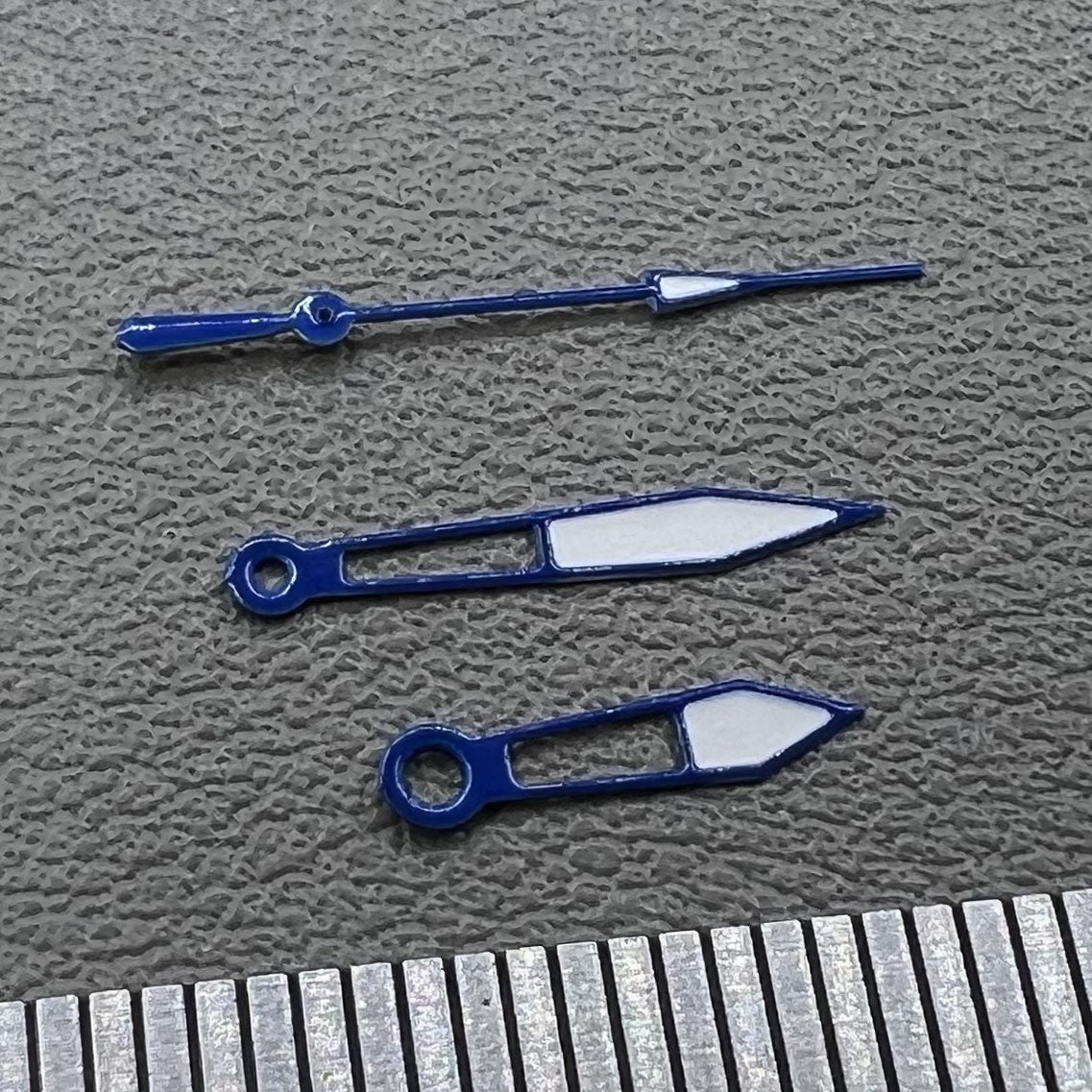 2er Set Blaue Lume Zeiger mit Rand für Miyota 2035 Uhrwerk P1-H4-C106