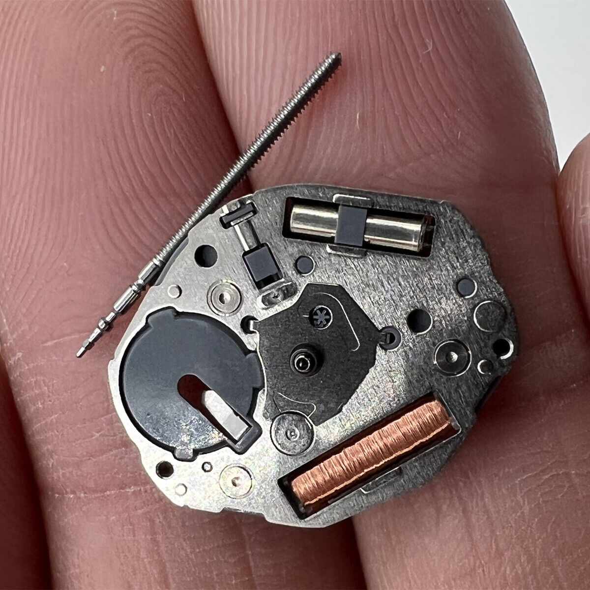 Miyota GL32 silver quartz watch movement, Japan-made replacement for GL30 1L32, reliable precision.