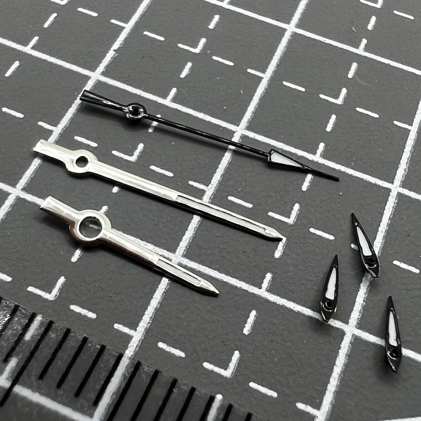 13 mm silber-schwarze Zierleiste mit Leuchtzeigern für Miyota OS10 OS20 OS22 OS60 OS80 OS11