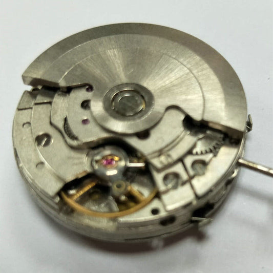 Shanghai Automatic Mechanical Watch R10-7 with precise movement in sleek stainless steel design