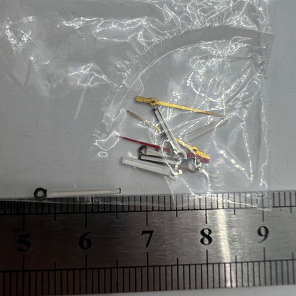 Aiguilles de montre luminescentes argentées pour mouvement à quartz Miyota 2035 P1-H4-C120 