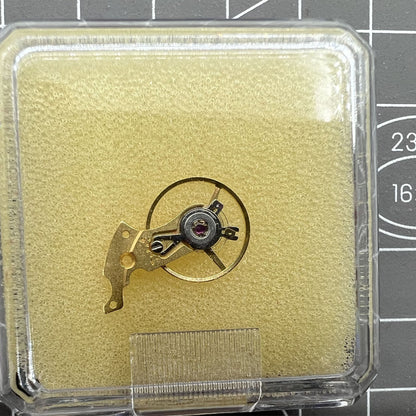 Golden watch balance wheel with splint, compatible with SW200, SW220, SW240 movements.