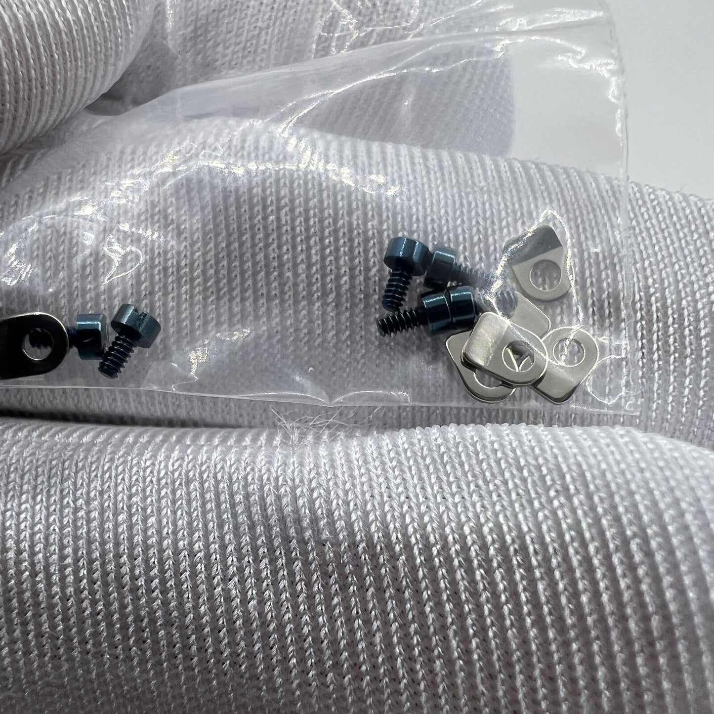 Seagull ST3600 watch casing clamp and screws, precision fit for ETA6497 movement maintenance.