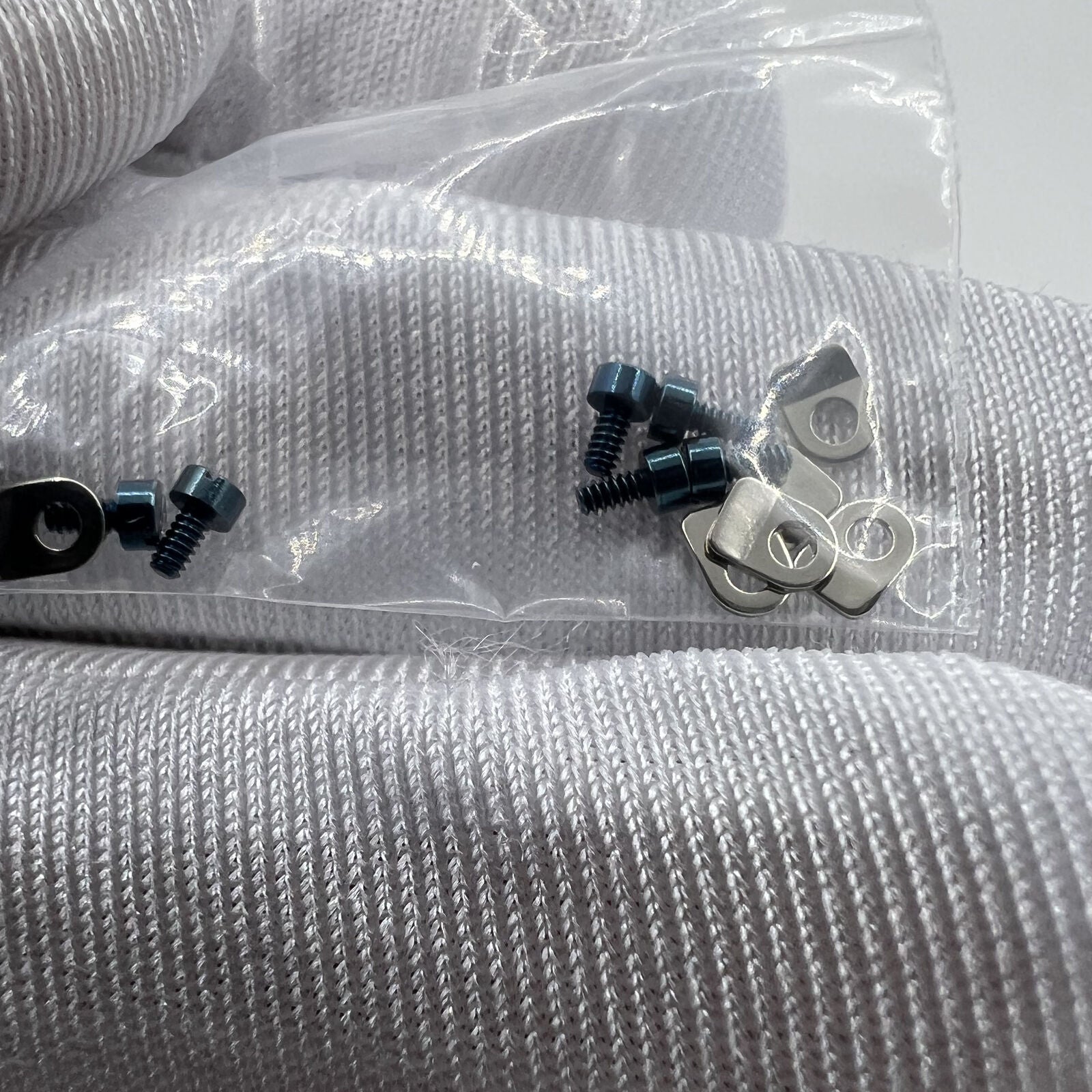 Seagull ST3600 watch casing clamp and screws, precision fit for ETA6497 movement maintenance.