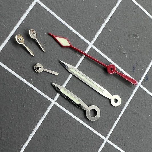 2er Set 10 5mm Leuchtende Grüne Uhrzeiger mit Silberrand für 7120 Uhrwerk