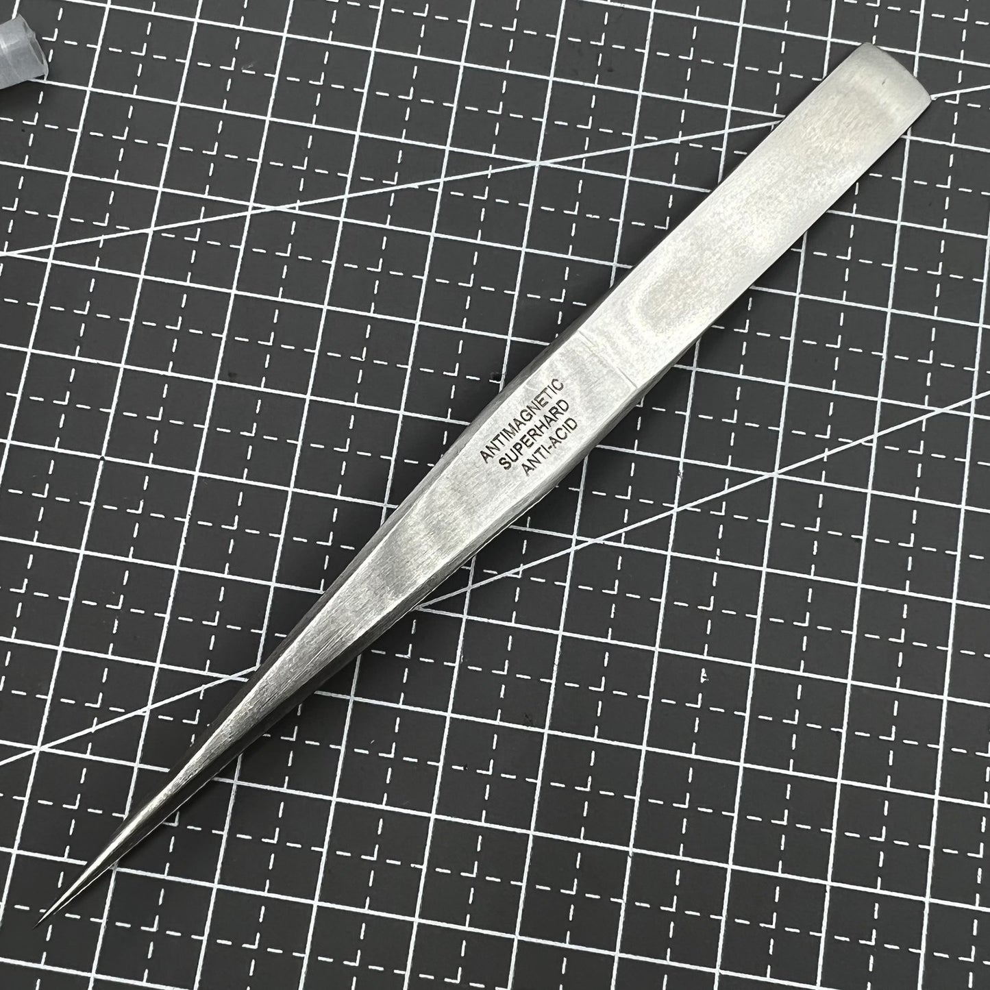 ST16 Antimagnetic tweezers made of super-hard acid-resistant stainless steel for precise watchmaking tasks