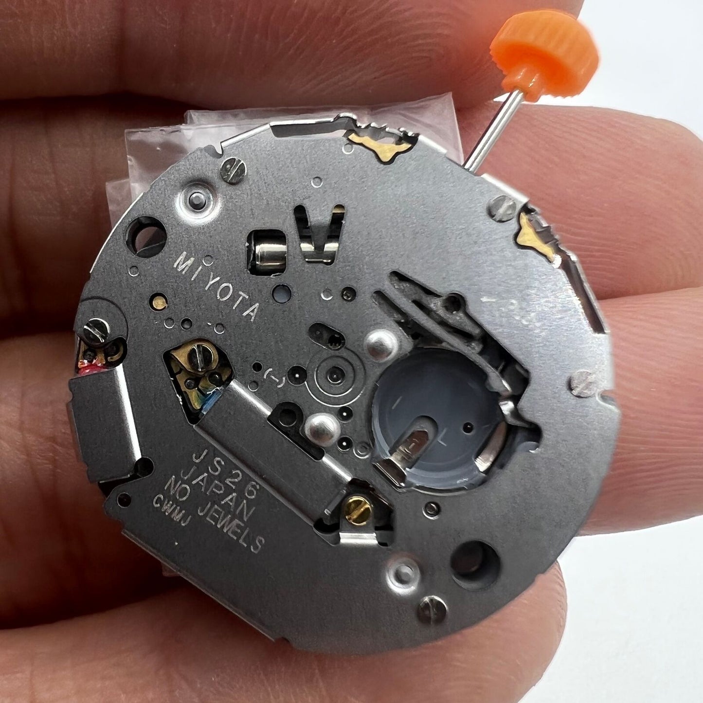 Japan Miyota JS26 quartz watch movement featuring small seconds at 6 o?clock and date window at 3 for precise timekeeping