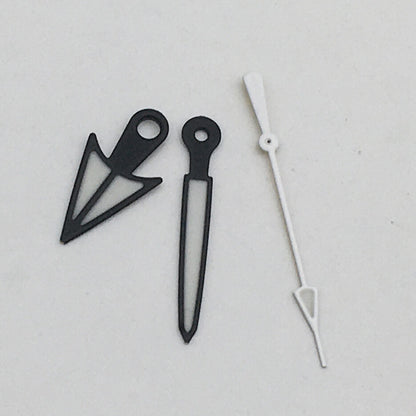 Green luminous watch hands set for NH35A/NH36A movement by NO18, size 9.5x14x15mm, perfect for precision repairs.