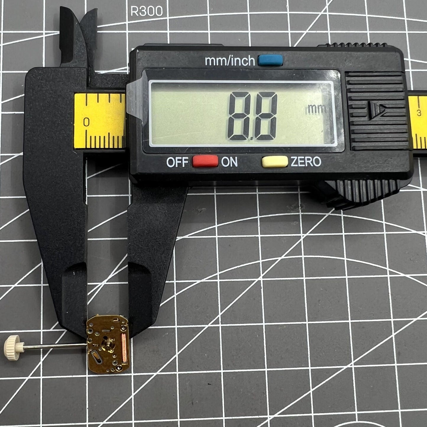 Japan Made Miyota 5R32 Quartz Movement