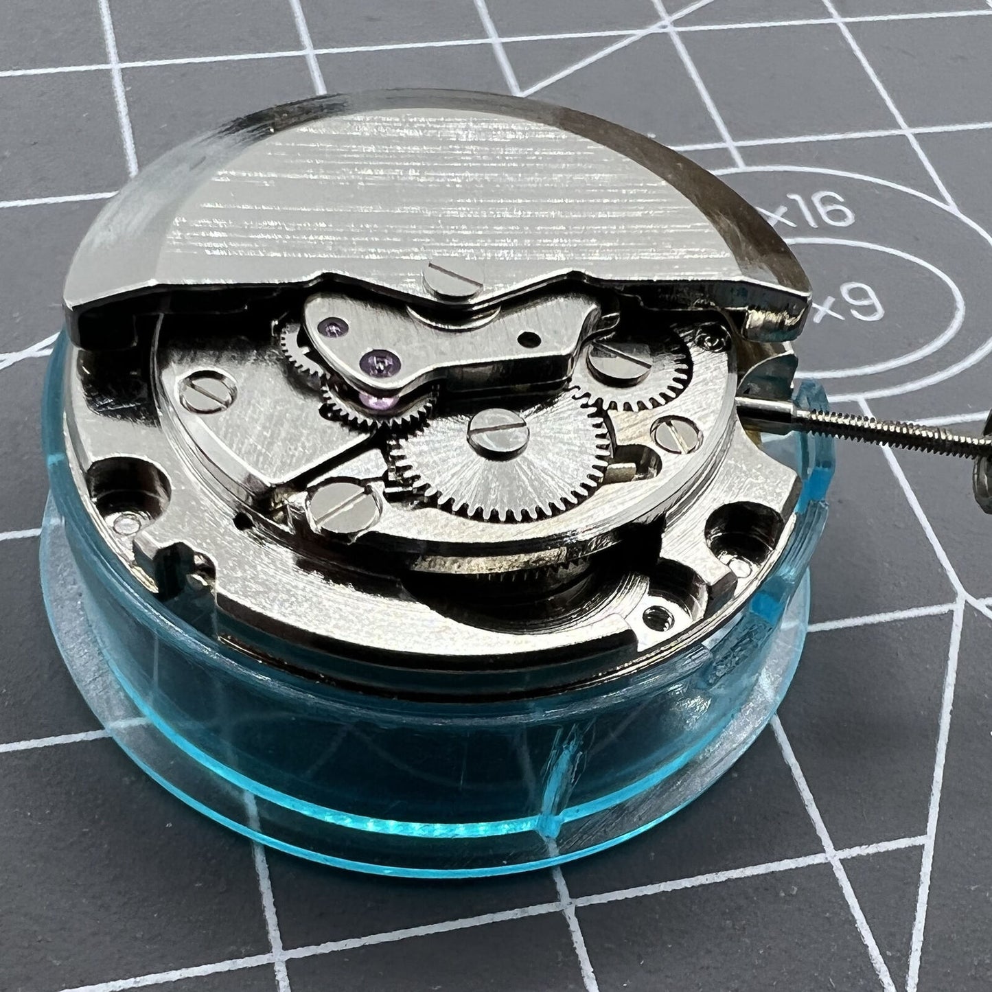 Tianjin Seagull ST6 men's automatic watch with 2 hands and single date calendar, elegant design.