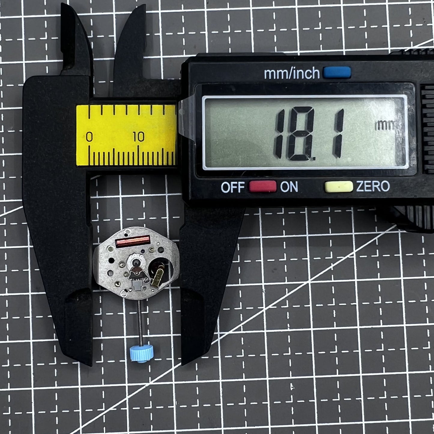 Schweizer Ronda 763 Quarzwerk, 3 Zeiger, kein Kalender