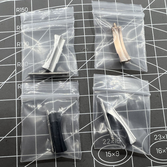 Curved end link connections for Daytona watch band, bracelet width 20/21mm, enhancing bracelet fit and style.