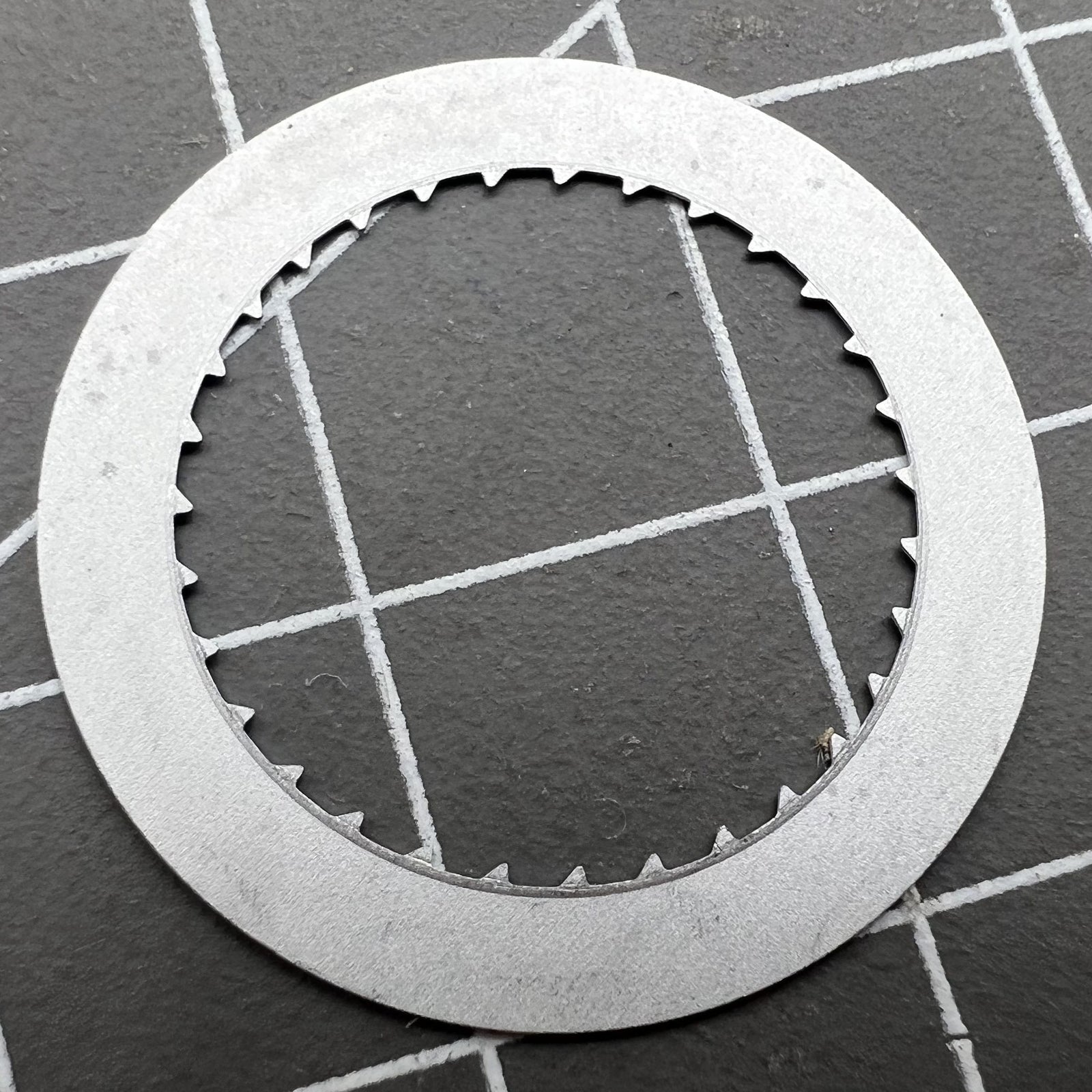White date disk wheel pair for Miyota 9015 watch movement, date display at 6 o'clock, precise accessory by Miyota.