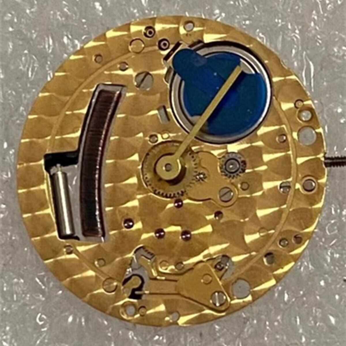 Swiss Made ETA 210.001 quartz watch movement with 2 hands, precise timekeeping for watch accessories.