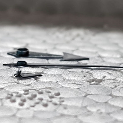 Blue luminous arrow-shaped watch hands set for Mingzhu 2813 movements, 9x14x3.2mm precision design.
