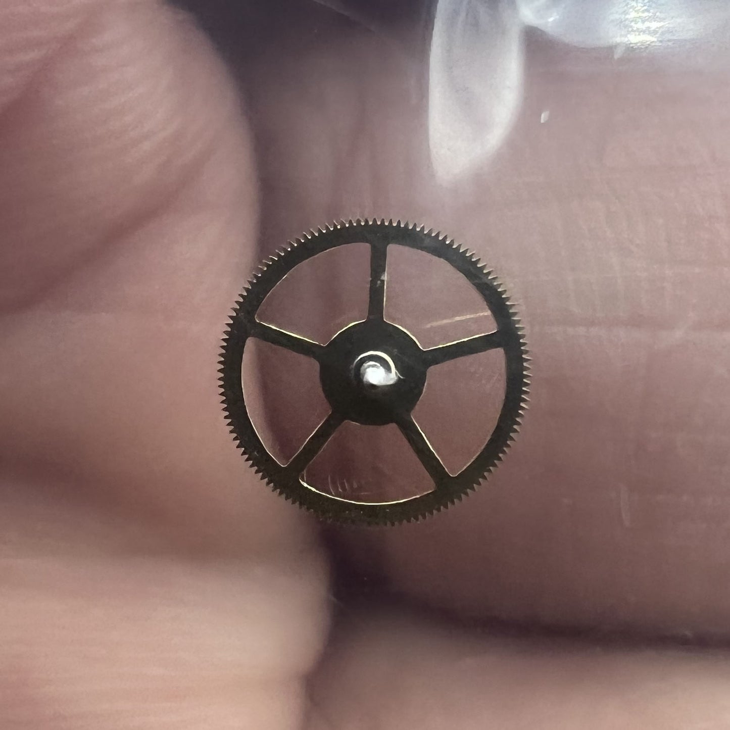 Second wheel replacement for 3135 automatic watch movement, precise fit for various brands and models.