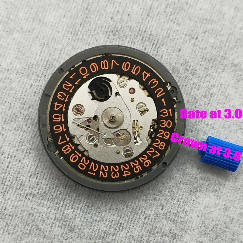 NH35 Automatisches mechanisches Uhrwerk, schwarze Scheibe, orangefarbene Schrift, Datumskrone bei 3,8/3,0