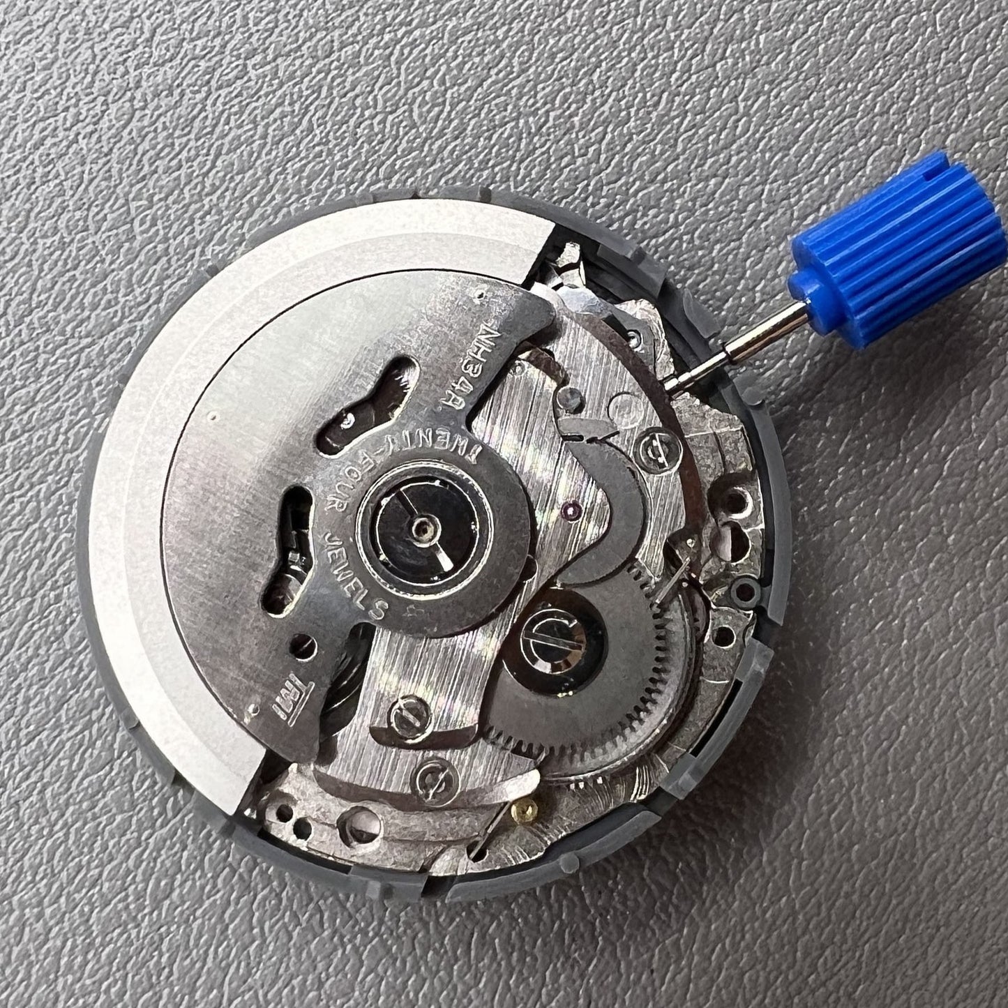 Automatik Uhrwerk Seiko NH34 GMT Mechanisch mit Sekundenstopp und rotem Rad