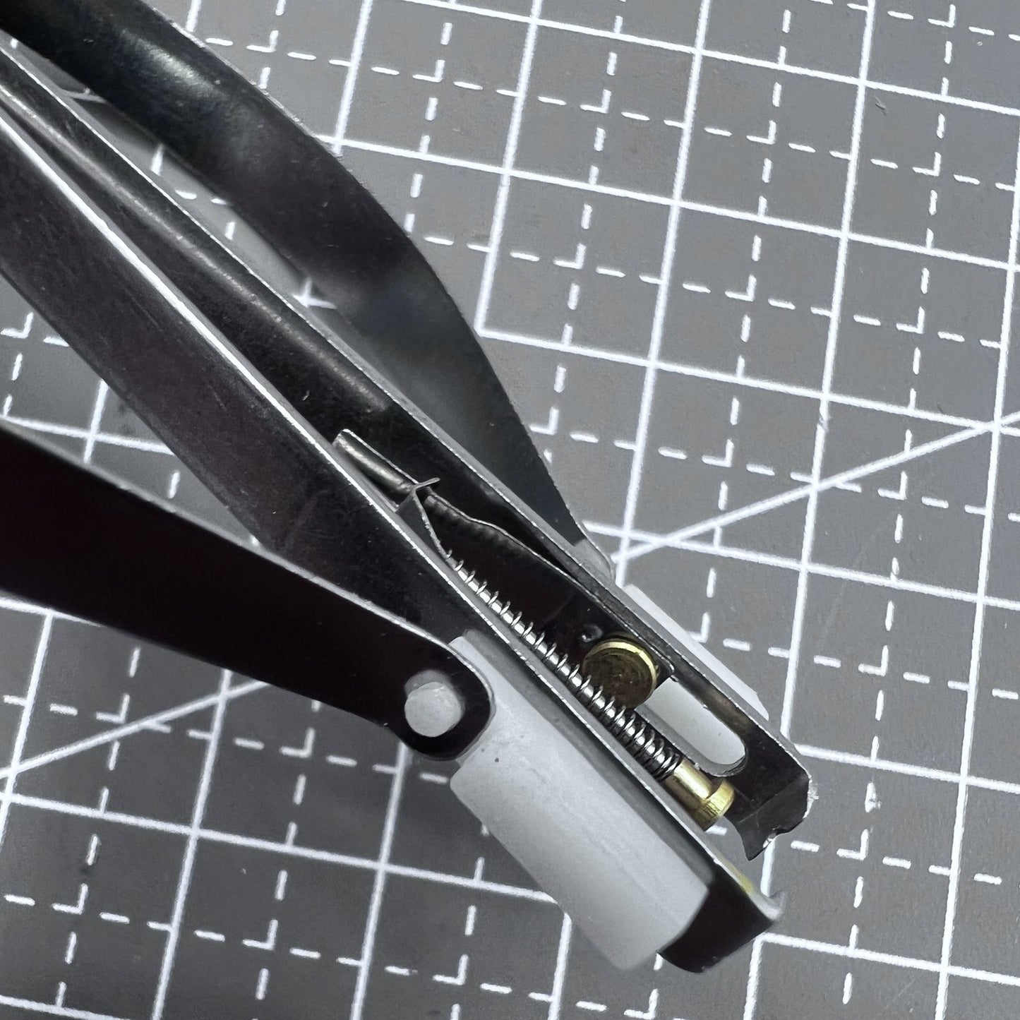Uhrenzeiger Entferner BG 30636-1 Handger�t f�r pr�zise Reparatur von Uhrzeigern, Marke Uhrenzeiger Pro.