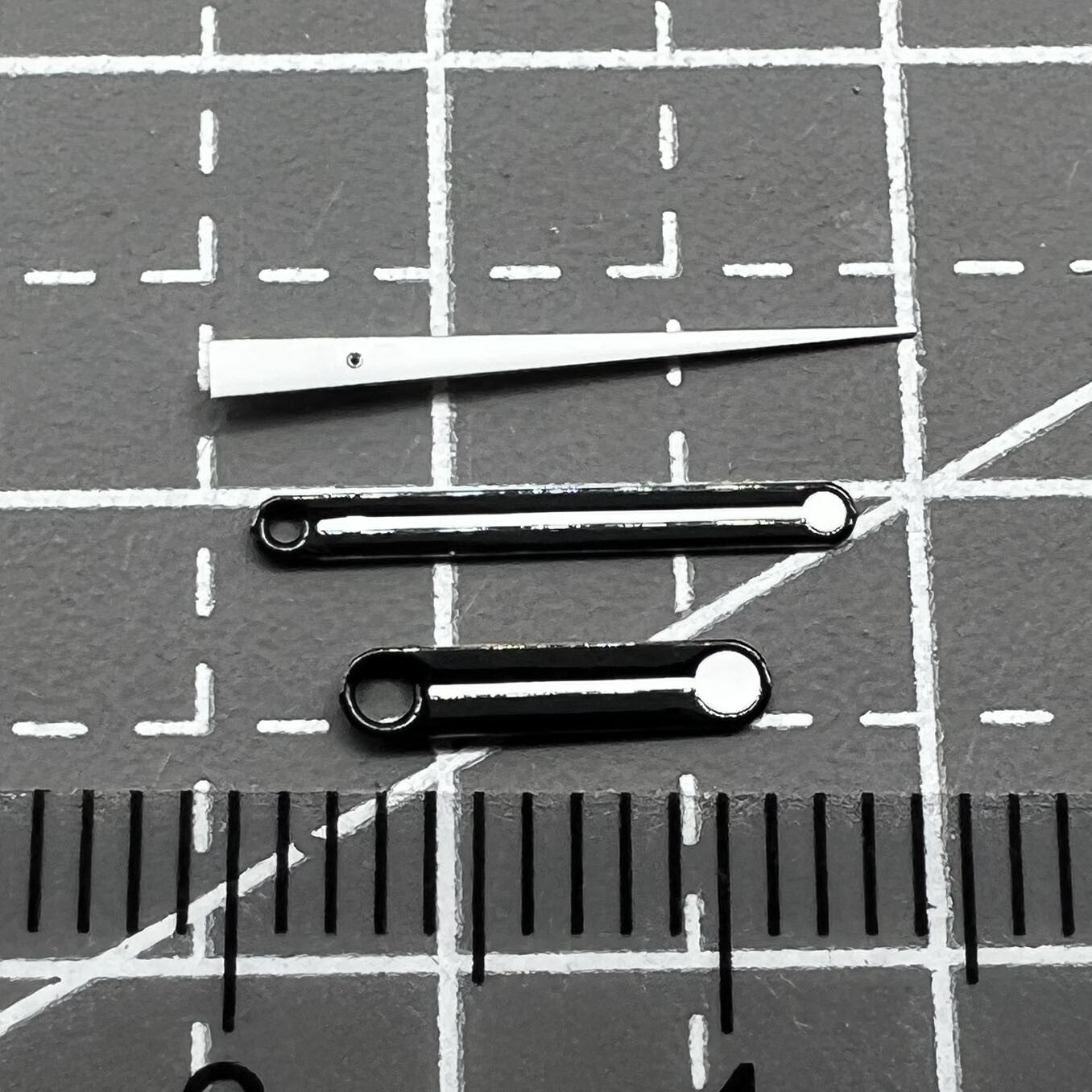 2er Set 12mm runde Sekundenzeiger Uhrenzeiger für Miyota 7T35 Uhrwerk