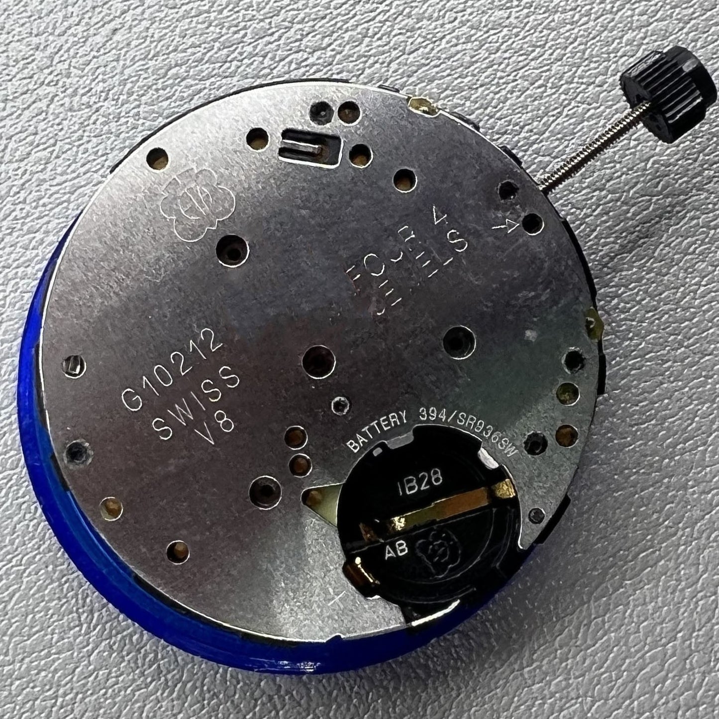 G10.212 ETA Quarzwerk Schwarzes Zifferblatt 3 Zeiger Datum 6 Uhr Ersatz für