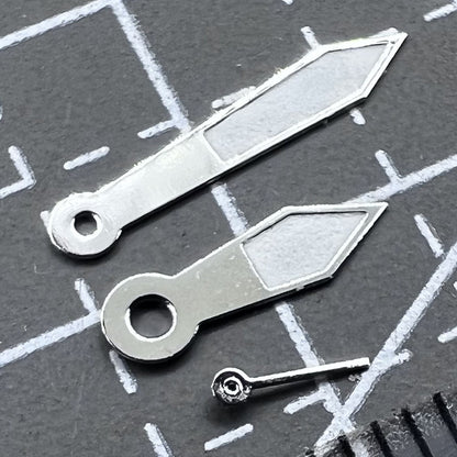 2 Sätze/Packung 12 mm Uhrzeiger mit silbernem Rand und grüner Leuchtmasse für Miyota 1L45-Uhrwerk 