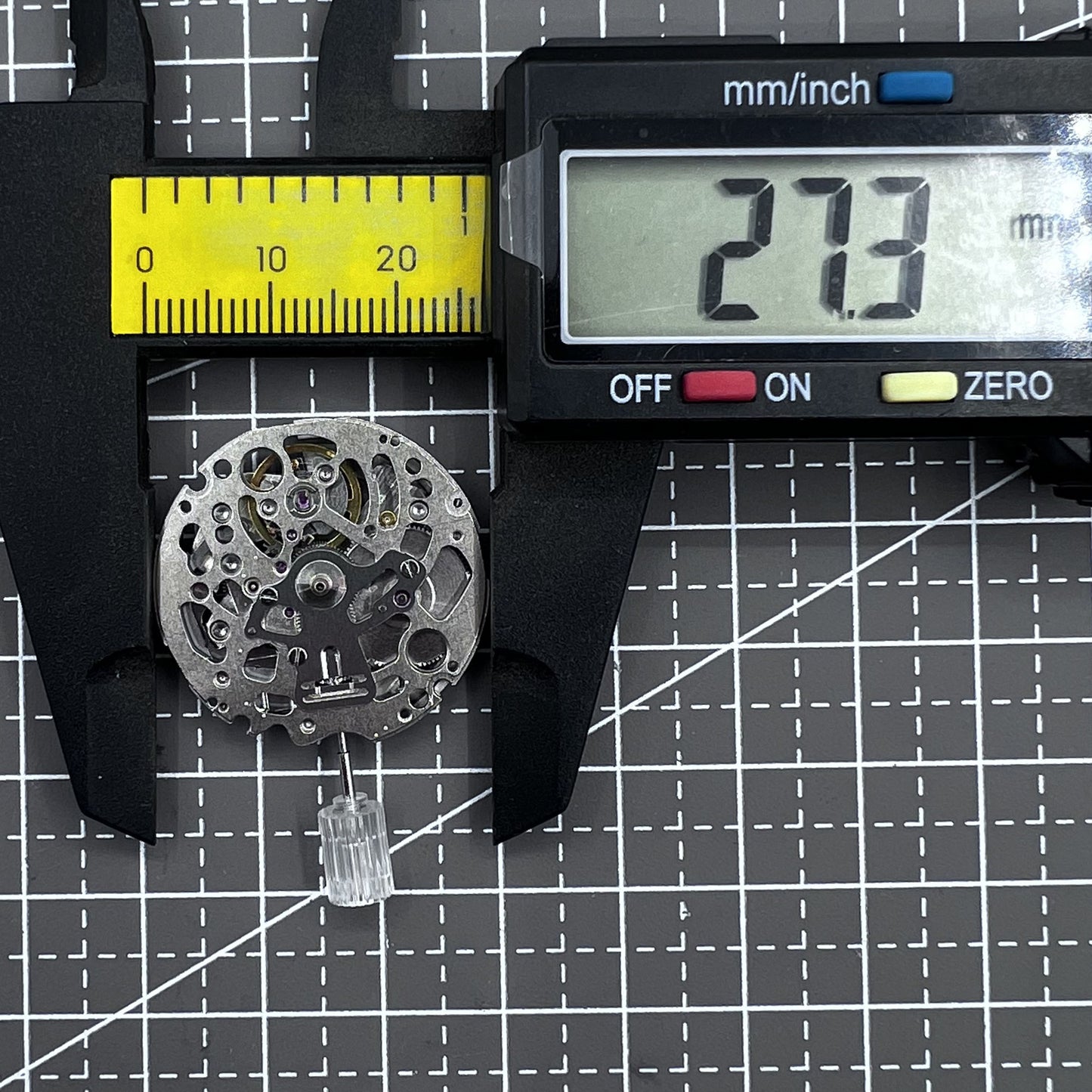 Seiko Automatikwerk NH70A Uhrwerk, pr�zise japanische SII-Qualit�t f�r Uhrenherstellung.