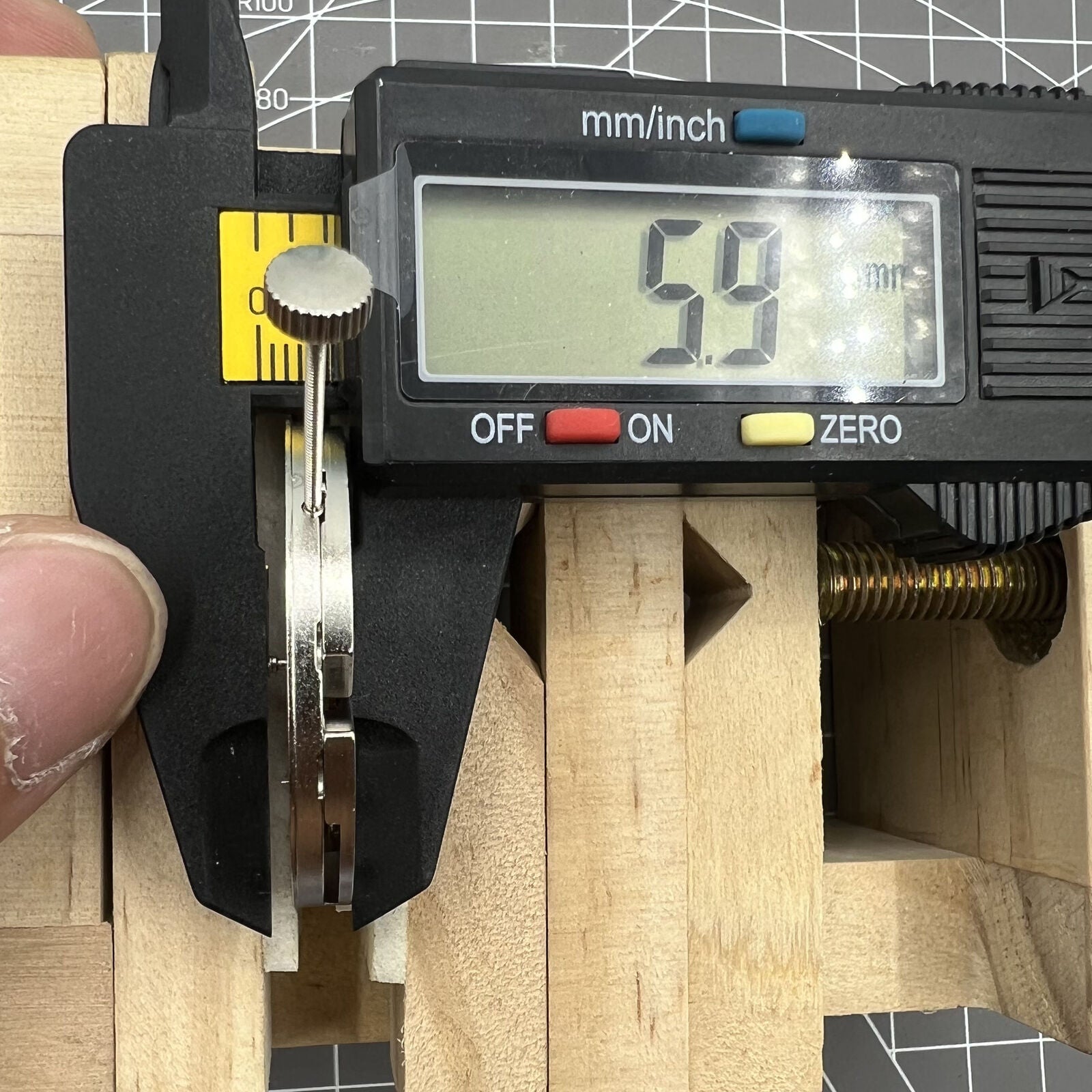 Asian Seagull ST3621 mechanical watch movement with ETA 6498 second hand at 6, repair part.