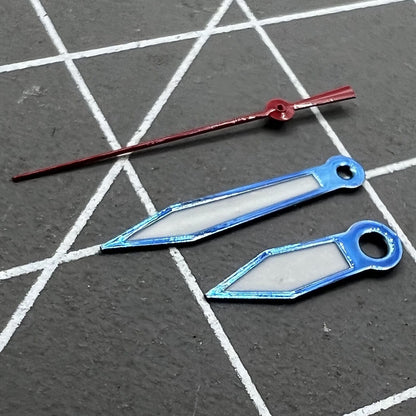 Aiguilles de montre 12,5 mm bleu et rouge avec luminescent vert pour mouvement à quartz Ronda 515 