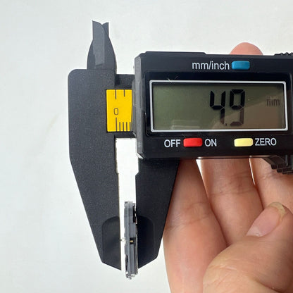 Hattori Epson VD78A quartz watch movement, Japan-made for accurate and reliable timekeeping in watch repairs.