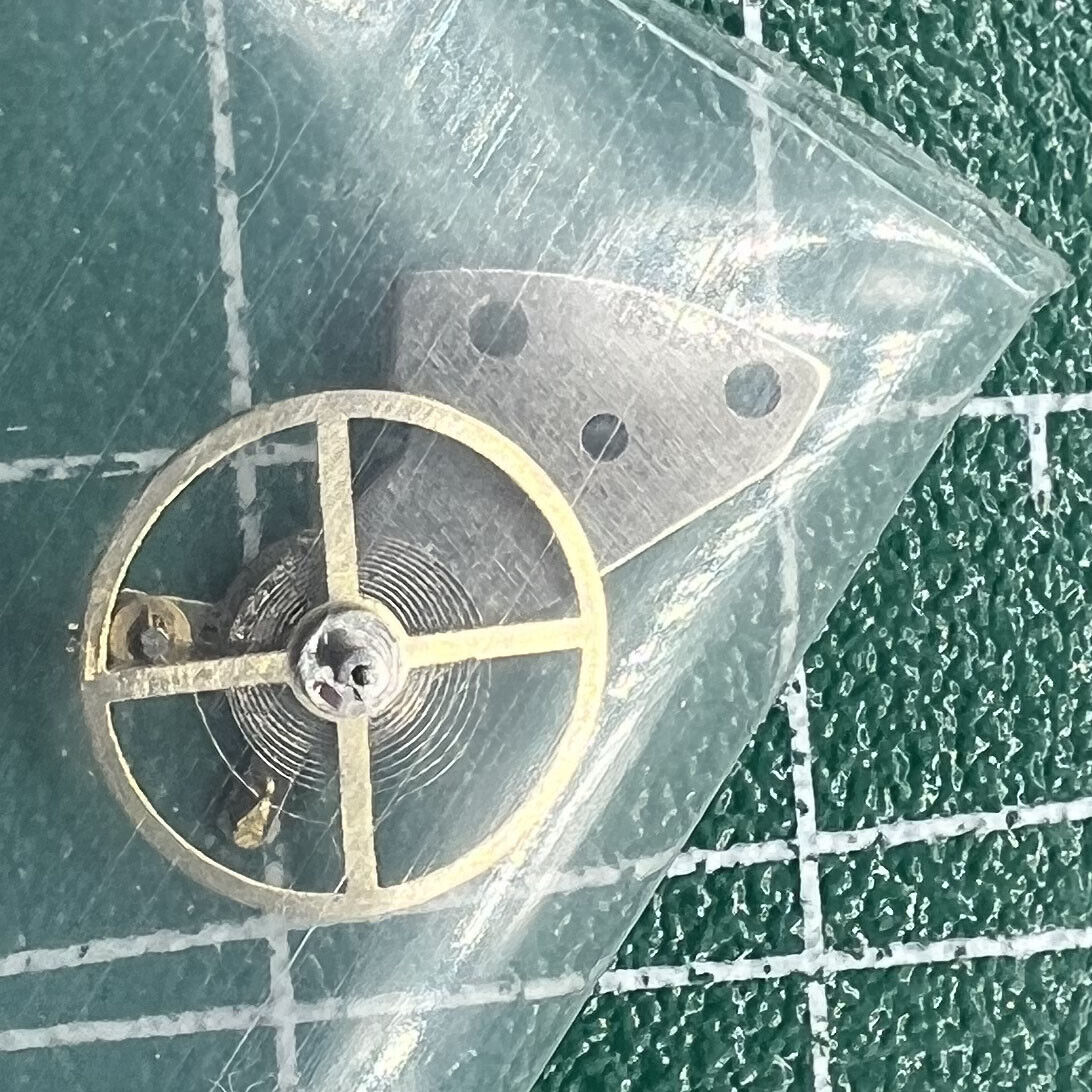 Mingzhu brand complete balance wheel with splint for 2813 and 8205 watch movements, precise repair part.