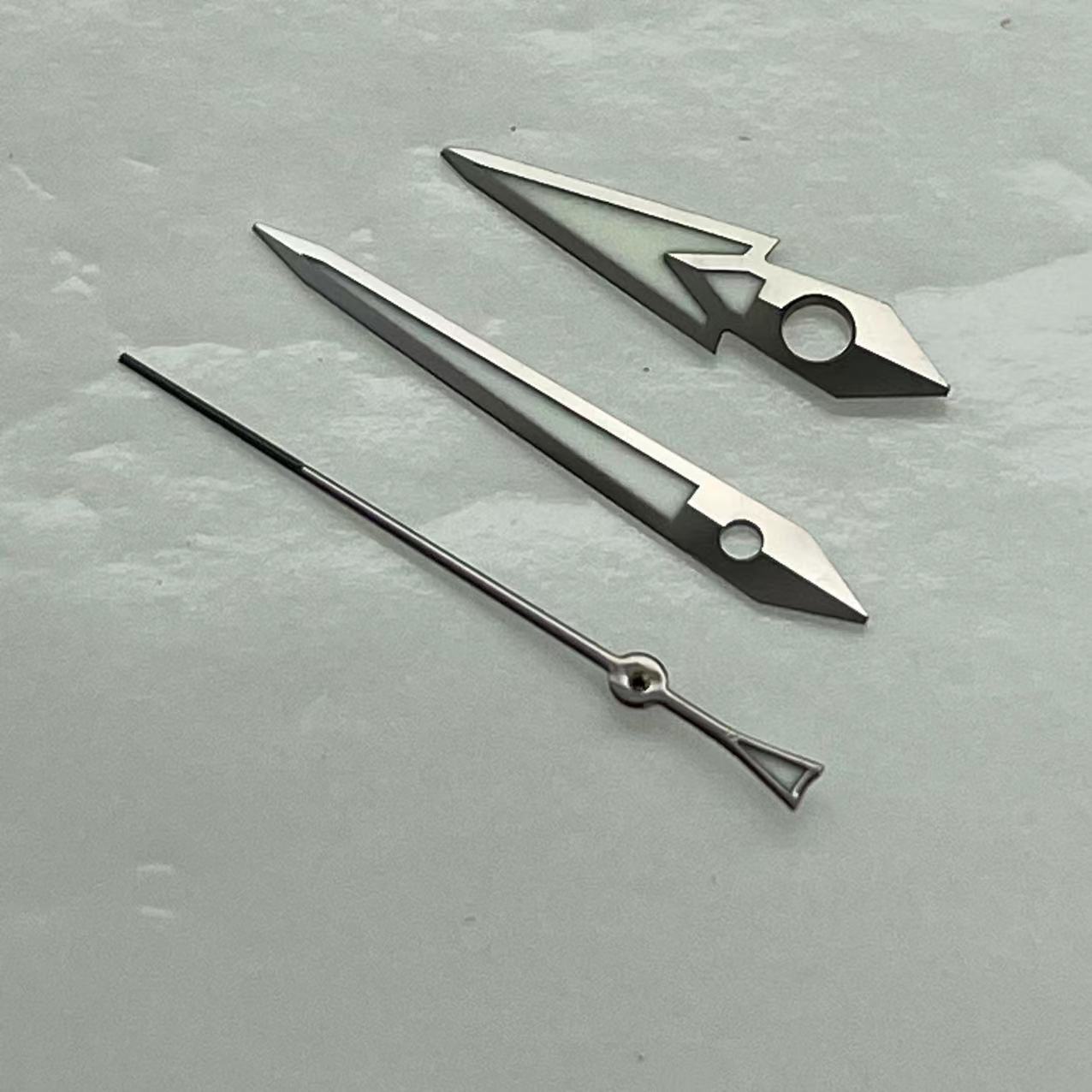 C3 Leuchtende graue Zierleiste, schwarze spitze Sekundenzeiger für NH36/35-Uhrwerk
