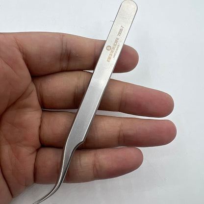 Swiss Bergeon 7026-7 antimagnetic fine curved tweezers, size L 110mm, ideal for watch repair precision.