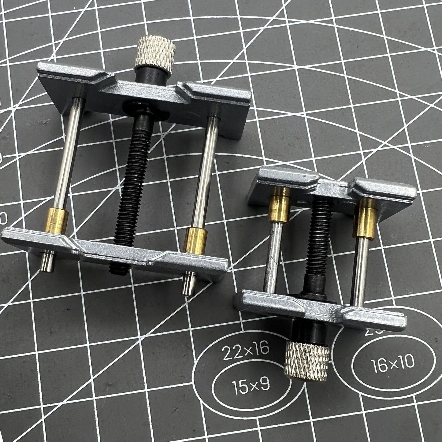 Ensemble de 2 supports de mouvement pour boîtier de montre, pince d'horloger en métal, outil de réparation
