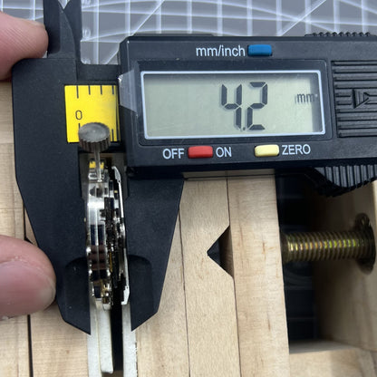 Dandong 8306 Automatisches Uhrwerk Silber Hohles Design mit 2 Zeigern