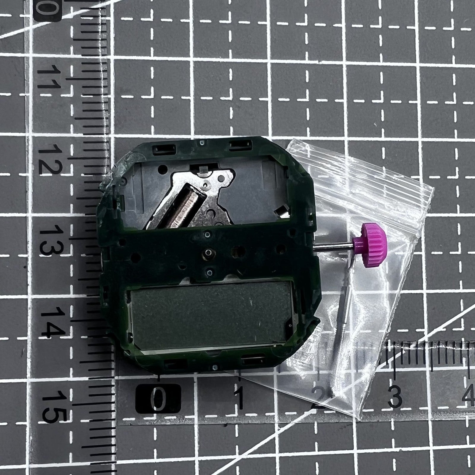 Miyota T250 quartz watch movement with three hands, Japanese precision for watch accessories.