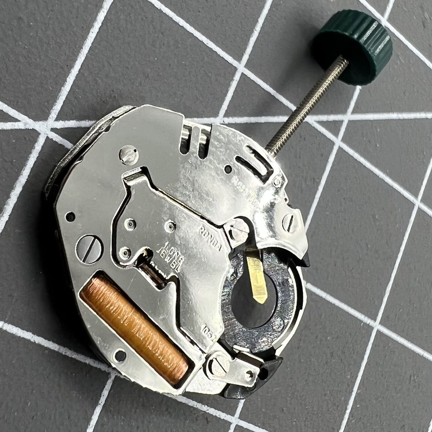 Swiss Made Ronda 1062 quartz watch movement with 2 hands, precise Swiss parts for watch repair.